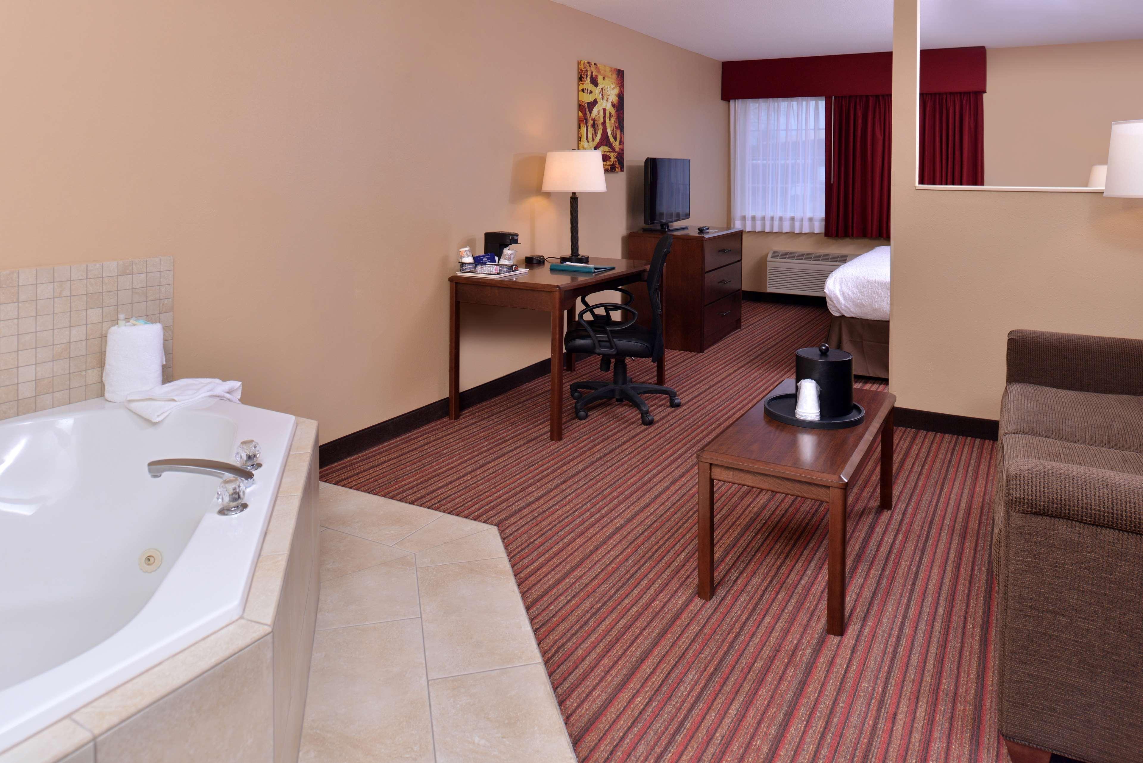 Best Western Woodland Inn Экстерьер фото