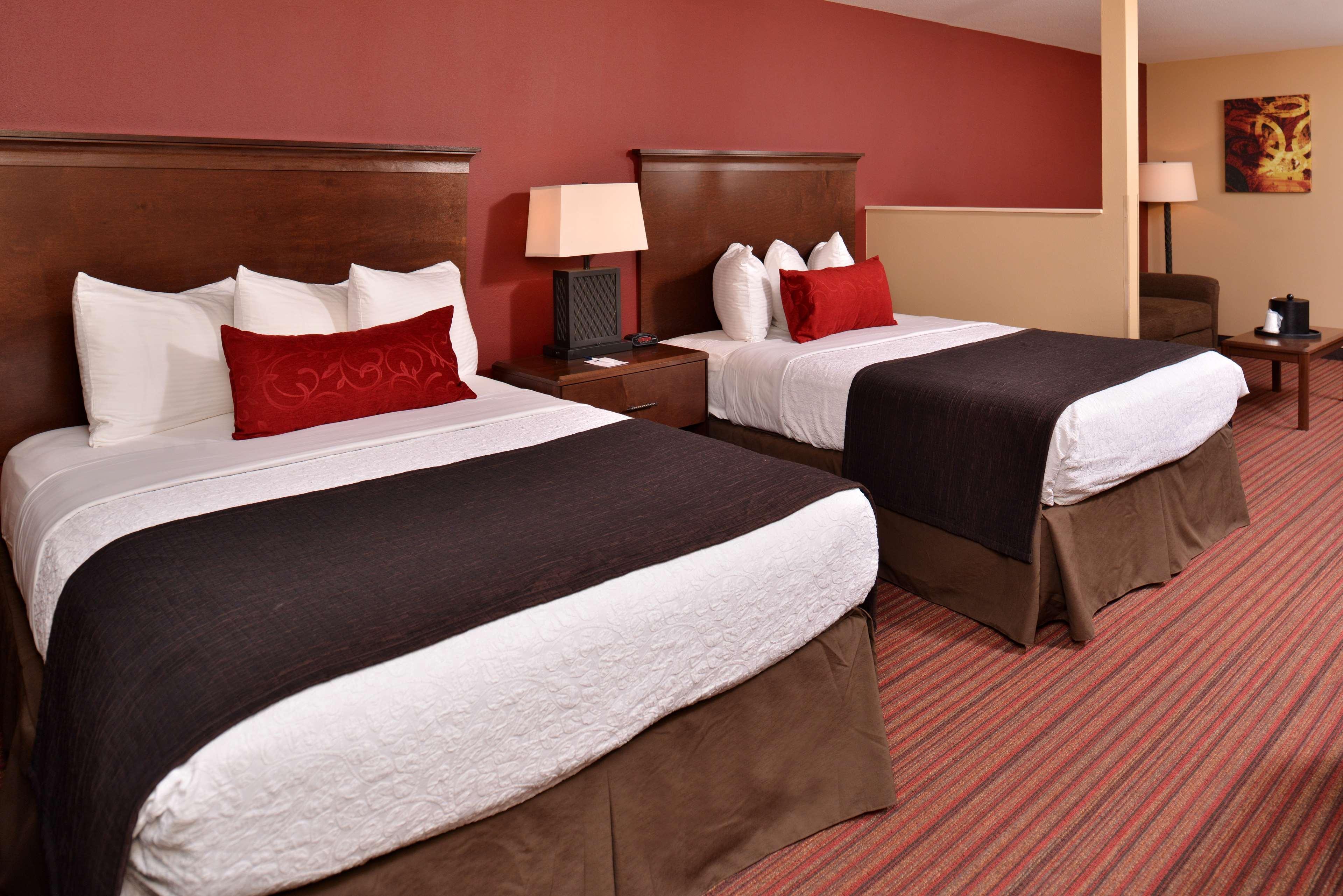 Best Western Woodland Inn Экстерьер фото
