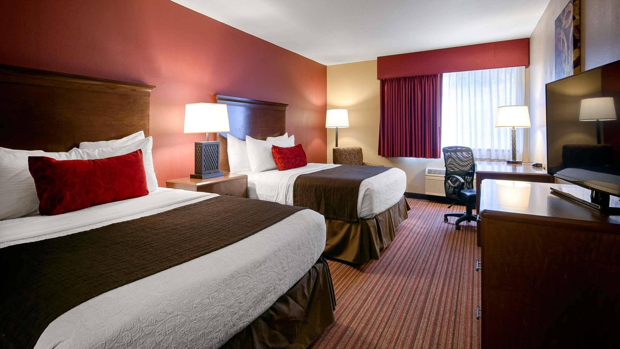 Best Western Woodland Inn Экстерьер фото